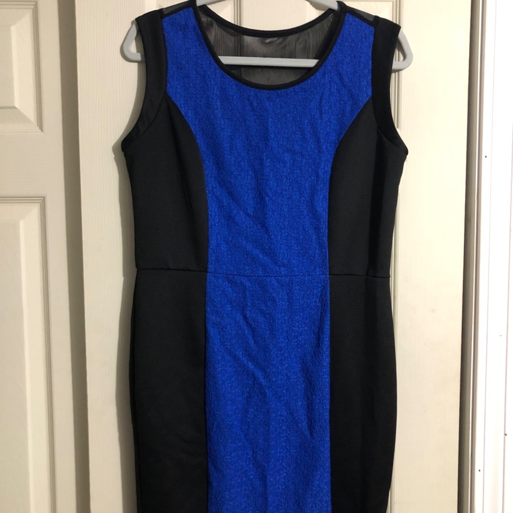 Woman's Short sleeve Blue knee-length dress